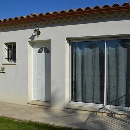Joli Appartement Au Calme Entre Nimes Et Avignon Meynes Екстериор снимка