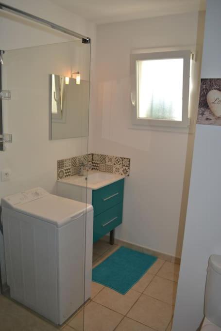 Joli Appartement Au Calme Entre Nimes Et Avignon Meynes Екстериор снимка