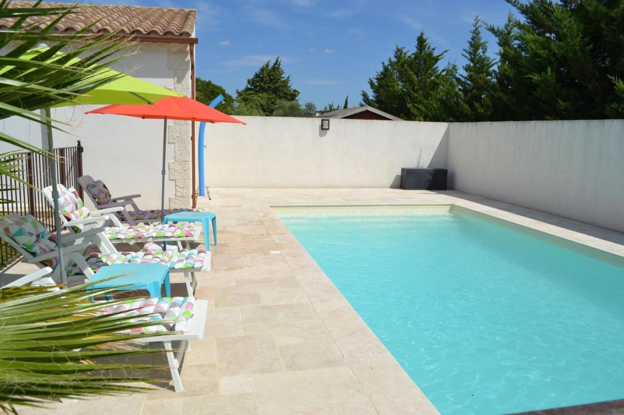 Joli Appartement Au Calme Entre Nimes Et Avignon Meynes Екстериор снимка